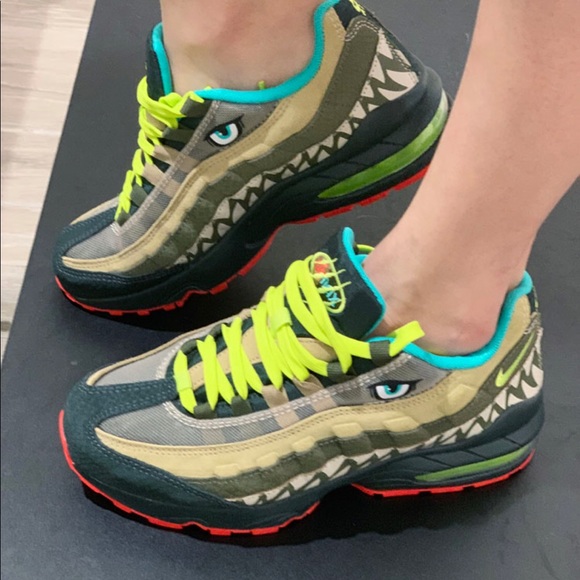 monster air max 95